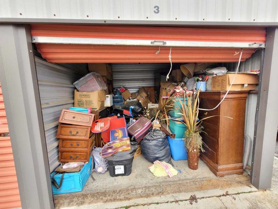 Storage Unit Auction in E. Dublin, GA at Curry RentalsMarket Square